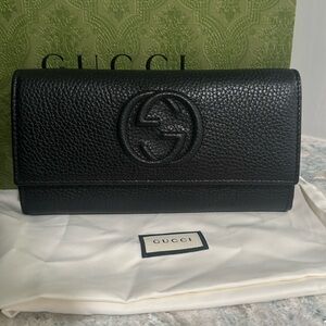 GUCCI SOHO Long Flap Wallet. NWT. Shipping within 24 hr of purchase.